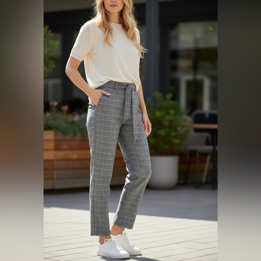 Banana Republic‎ Gray Plaid Woman’s Pants Size 10